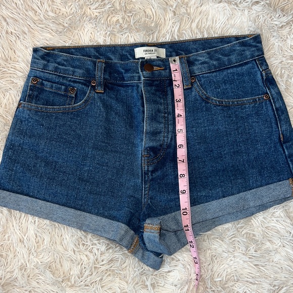 New without tags denim shorts - Picture 3 of 5